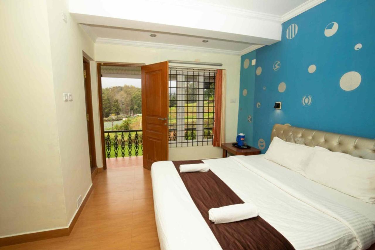 Lazo Silver Lake , Ooty Bagian luar foto
