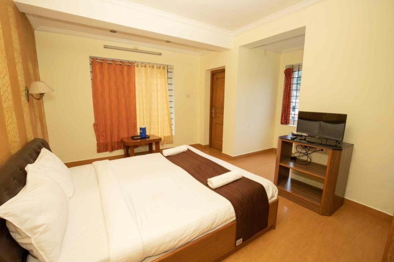 Lazo Silver Lake , Ooty Bagian luar foto