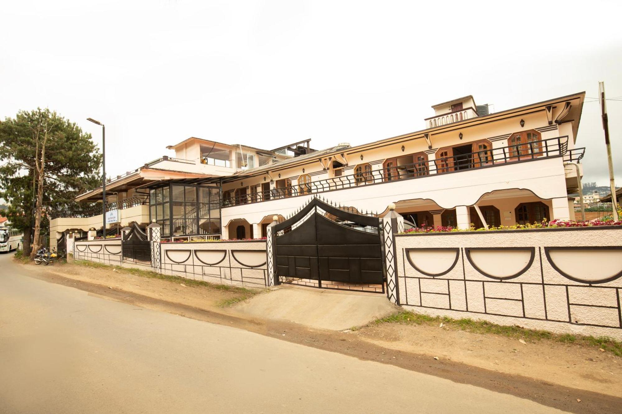 Lazo Silver Lake , Ooty Bagian luar foto